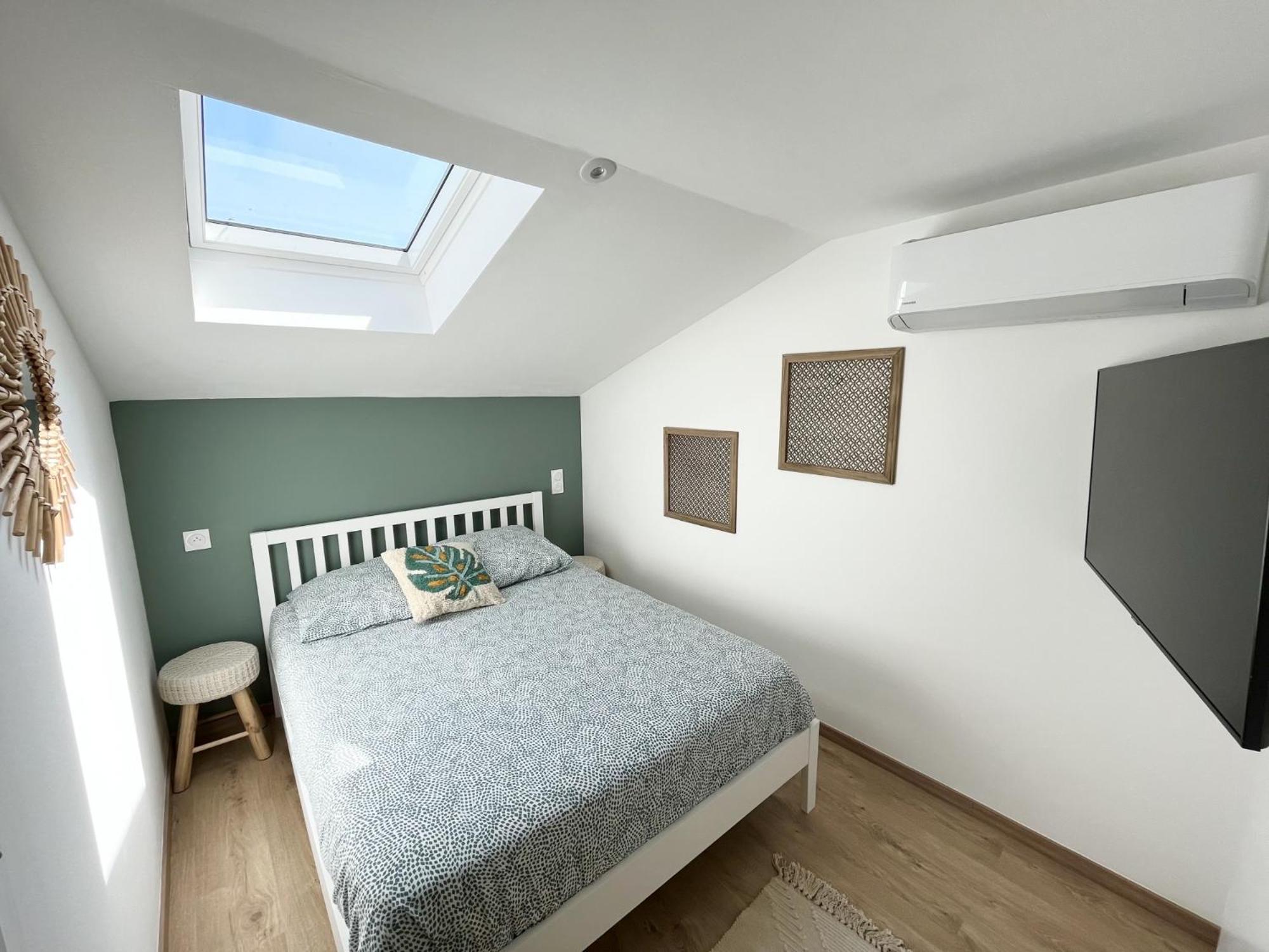 Duplex Centre Ville - 50M De La Plage - Clim - Garage - Netflix Ле-Гро-дю-Руа Номер фото
